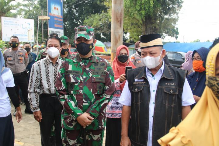 Forkopimda Lampung Timur Monitoring Serbuan Vaksinasi 1juta Orang/Hari